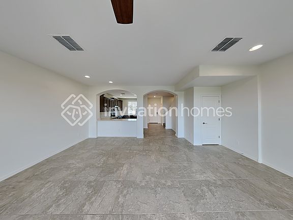 4th image of 2221 S Jacana Ct