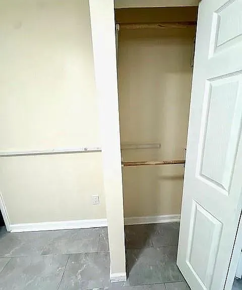 411 Manila Ave #3 — Photo 2