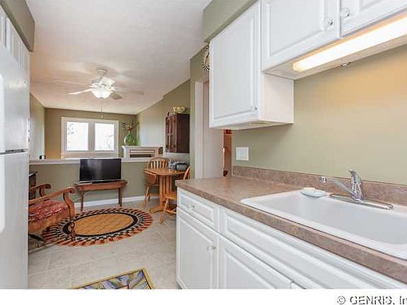 3rd image of 11 Duxbury Hts