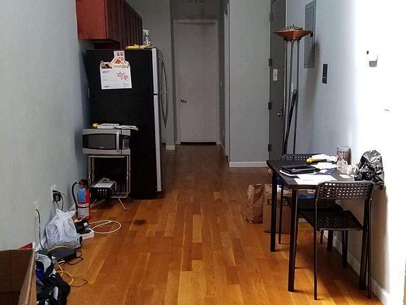 3rd image of 335 Melrose St #3