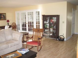 2525 Village Rd, Charleston, IL 61920