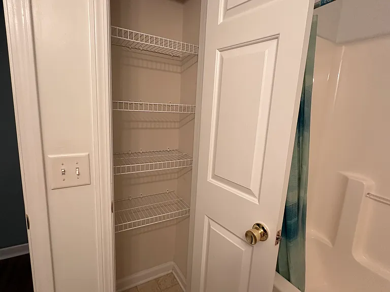 716 W Vincent Dr — Photo 11