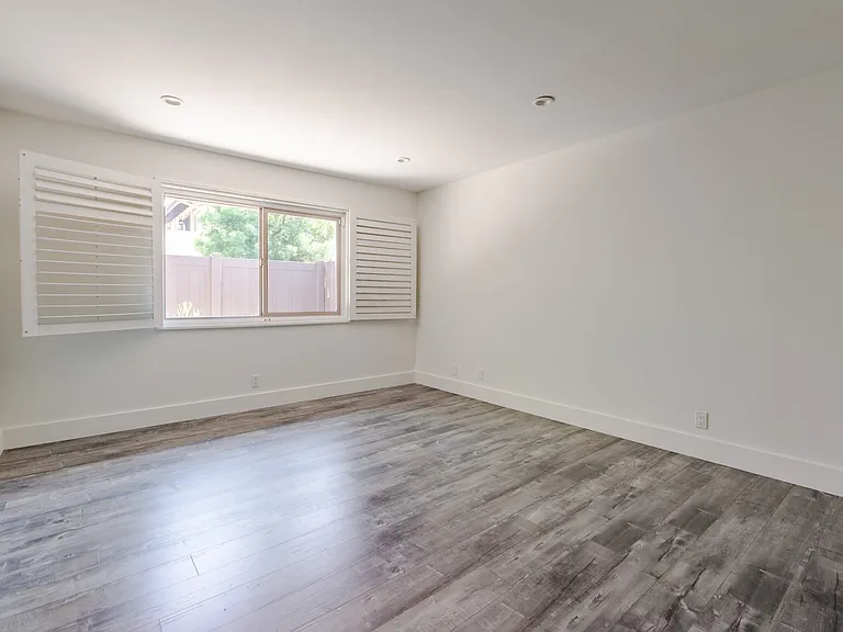 5438 McCulloch Ave #C — Photo 15