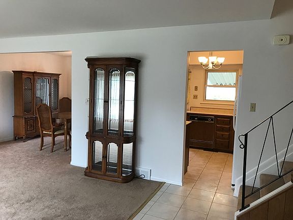 5th image of 44 N Winston Dr