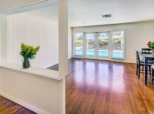 8112 Paso Robles Ave, Lake Balboa, CA 91406