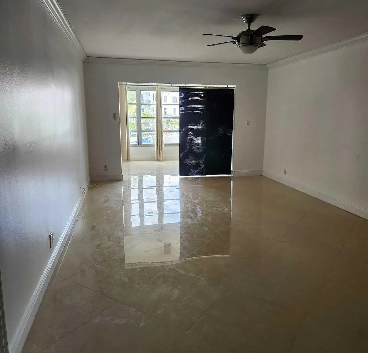 1 bed, 1.5 bath, 660 sqft, $1,700 — Photo 1