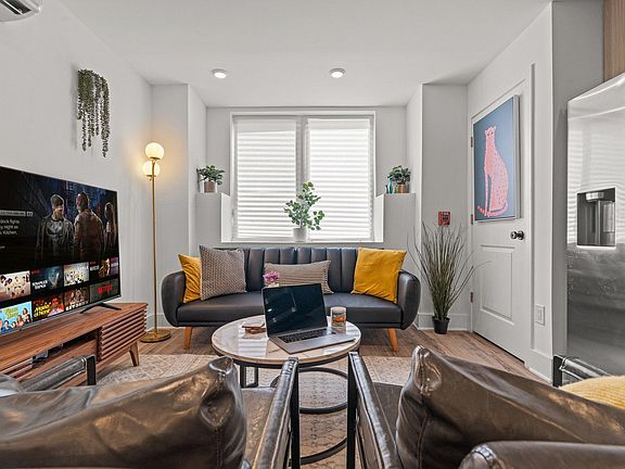4th image of 2339 N College Ave #2339