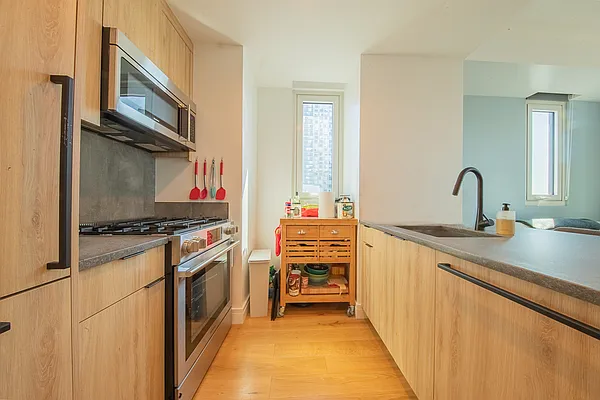 Rented by Nest Seekers International | media 4