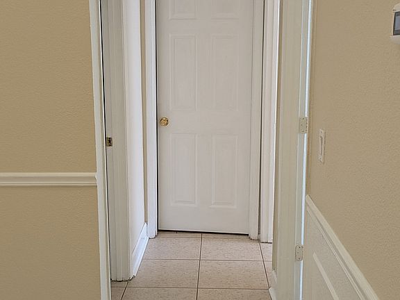 5th image of 561 SW Sara Blvd