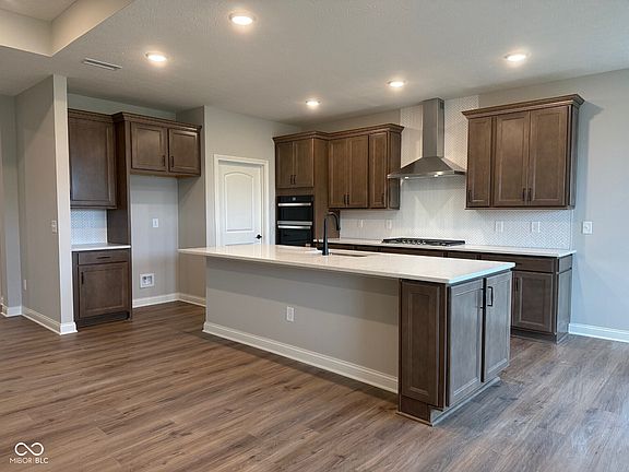 4th image of 3201 Balsamroot Rd