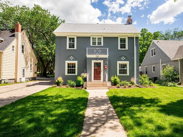 1241 4th St N, Fargo, ND 58102