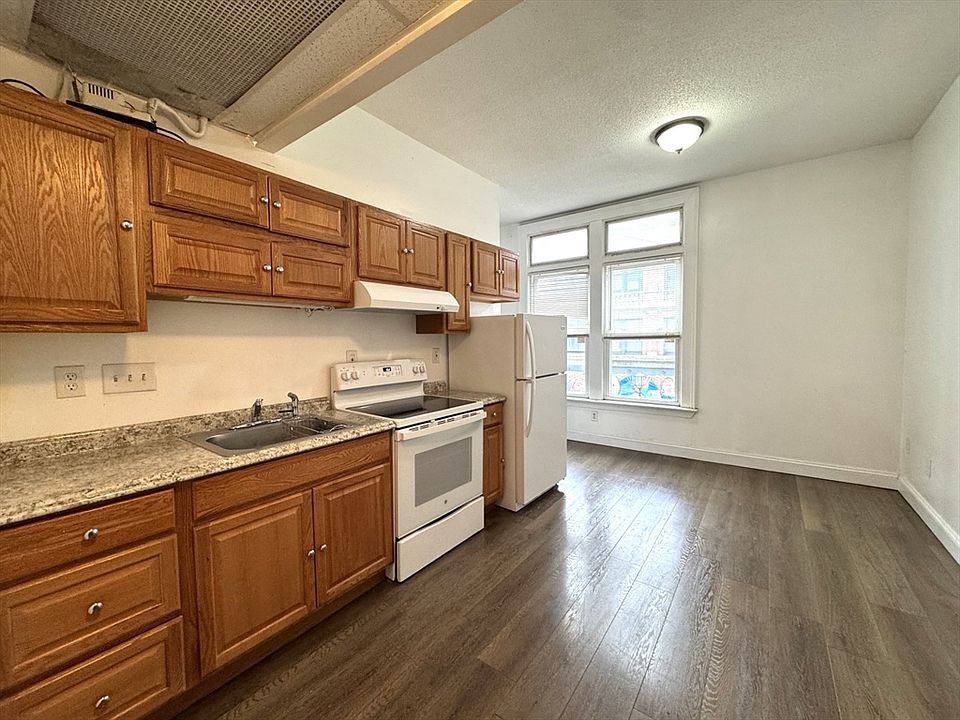 2nd image of 4 Washington Ave #26