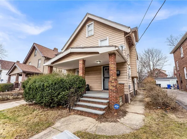 909 Stevenson Rd, Cleveland, OH 44110