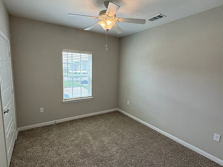 472 Houston Ridge Dr #813 — Photo 17