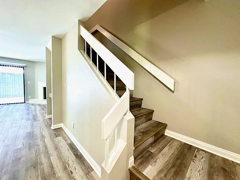 821 America Way — Photo 18