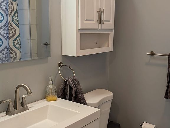 4th image of 1232 Cortland Ave #1232