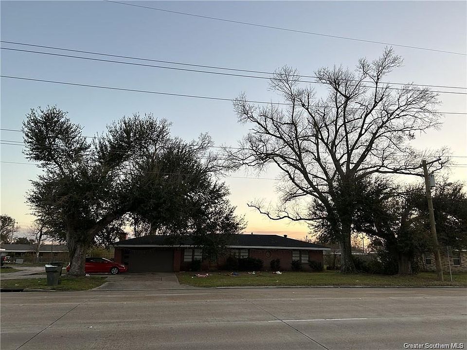 1st image of 507 W McNeese St