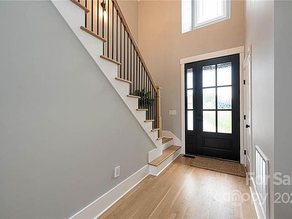 5th image of 5005 Brickfield St