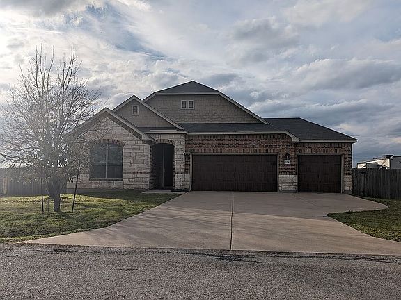2nd image of 128 Brittany Ln