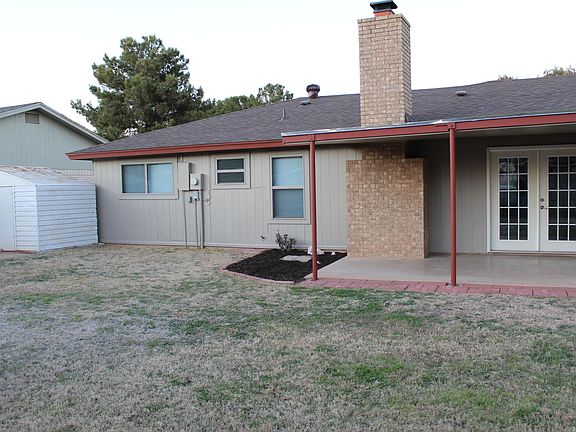 4th image of 3853 Millbrook Dr