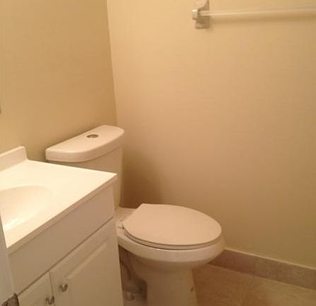 5th image of 550 SW 115th Ave #805D