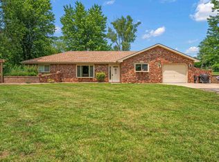 1520 NE 31st St, Topeka, KS 66617