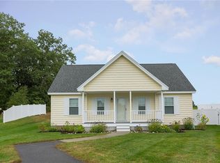 33 Lacosta Dr, Old Orchard Beach, ME 04064
