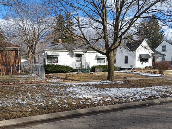 3rd image of 2730 N Chevrolet Ave