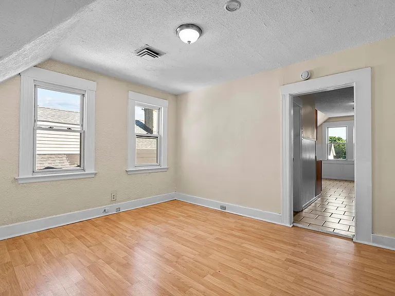 286 Exchange St #3 — Photo 7