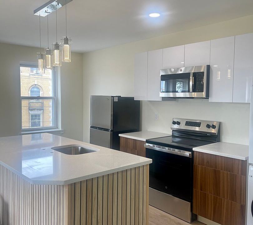 1st image of 4107 Chester Ave APT 3B