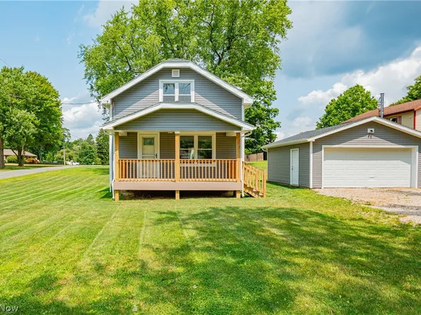 758 Ewart Rd, Akron, OH 44312