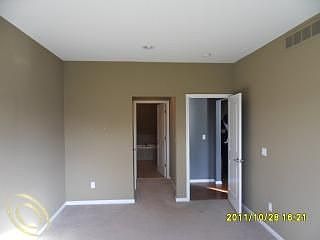 4th image of 1037 Paddock Dr Unit 1