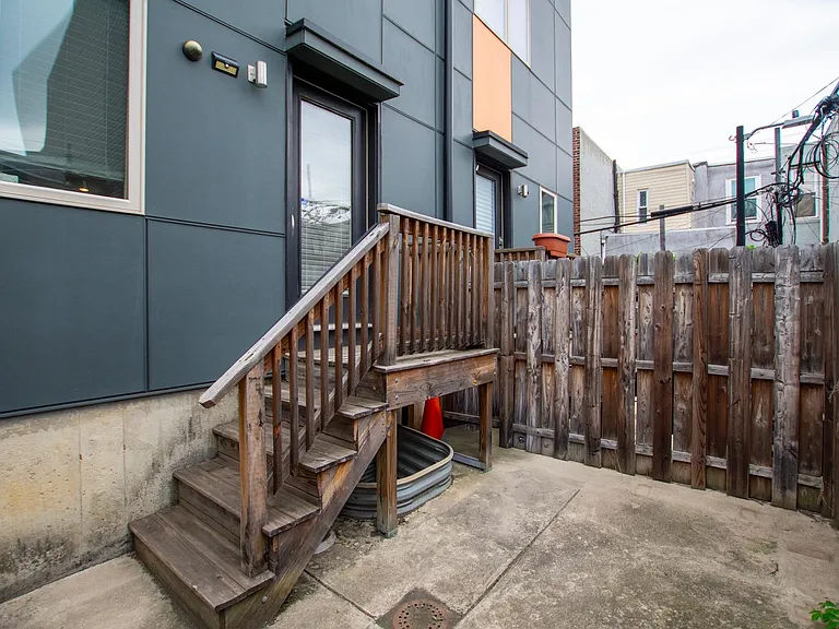 1411 S Colorado St — Photo 32