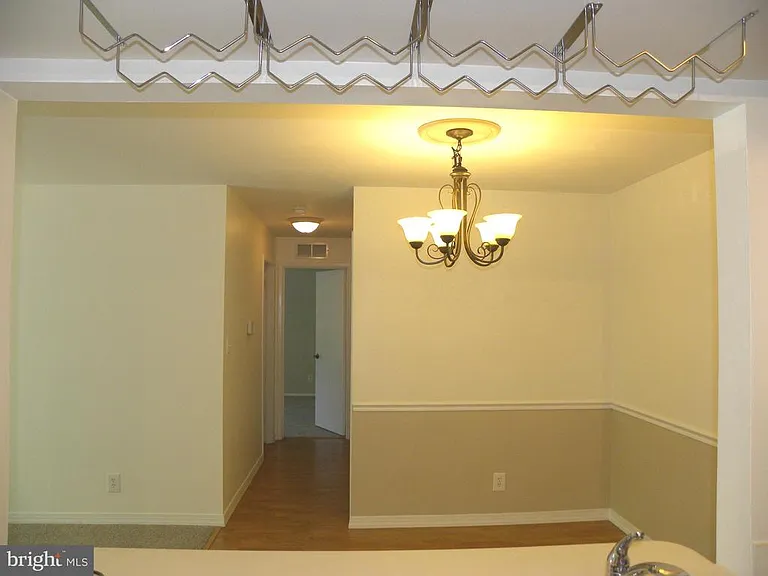 300B Mitten Ln #B — Photo 11