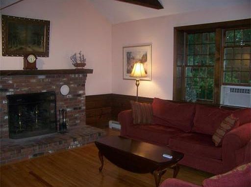 2nd image of 44 Church St