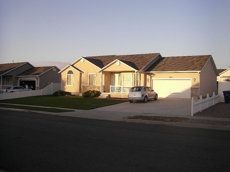 2nd image of 3327 S Newmark Dr