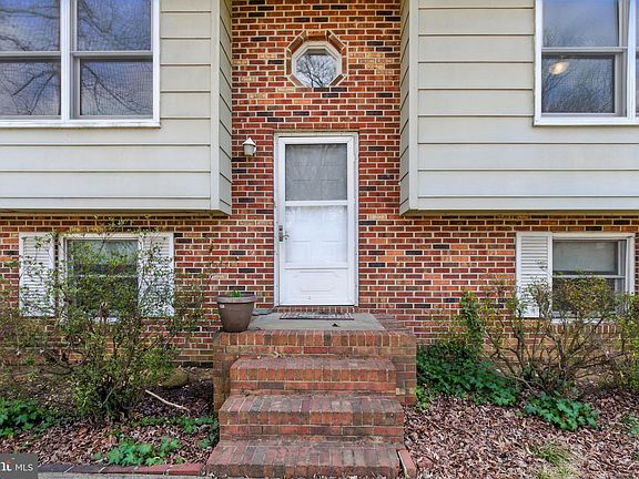 5th image of 526 Pleasants Dr