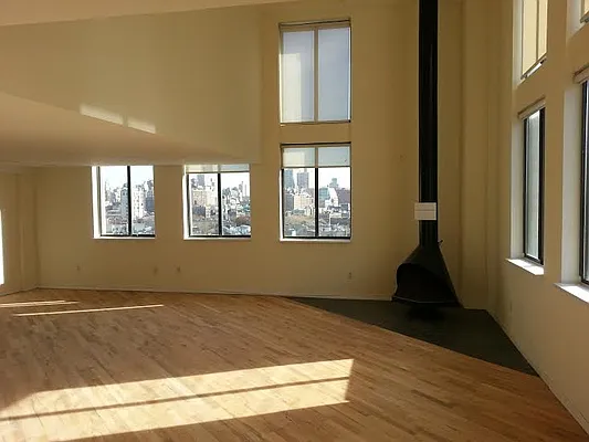 Rented by Mosh Realty | media 19