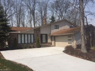 37469 Hunters Ridge Rd, Solon, OH 44139