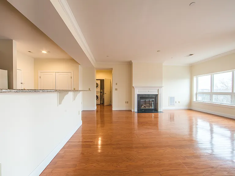 Grandview Apartments — Photo 6