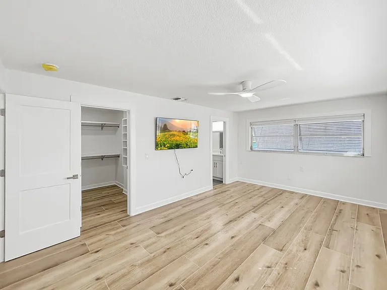 349 La Hacienda Dr — Photo 13