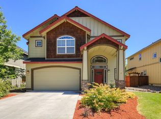1064 NE Parkview Ct, Bend, OR 97701
