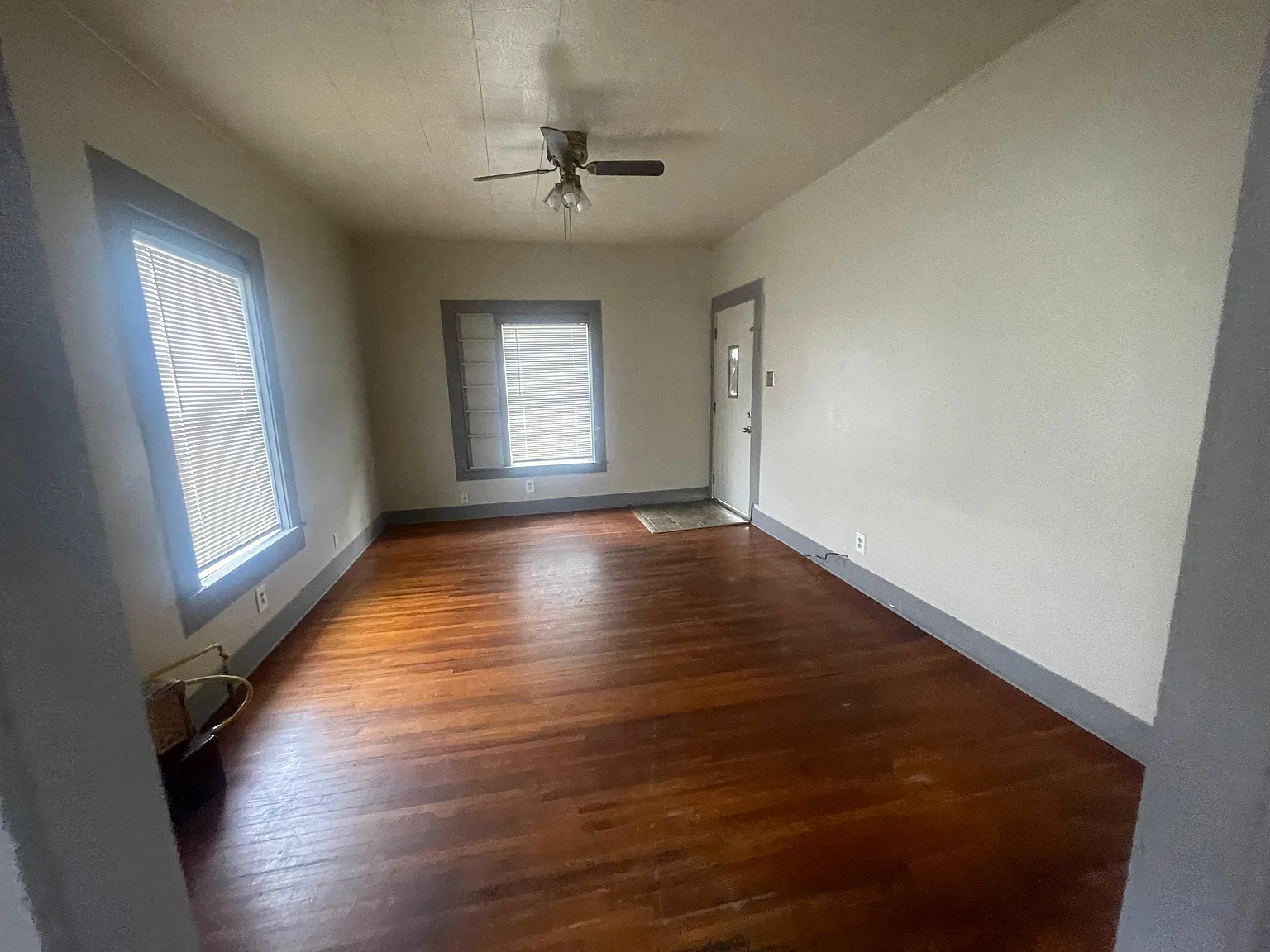 2 bed, 1110 sqft, $1,050 — Photo 4