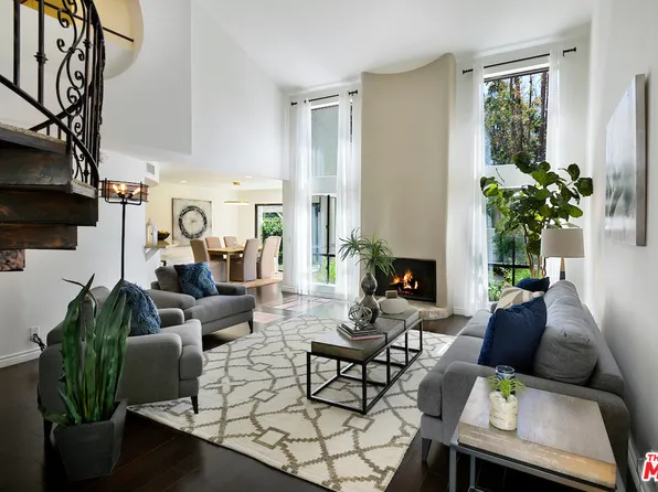 743 N Shadow Lake Dr, Thousand Oaks, CA 91360