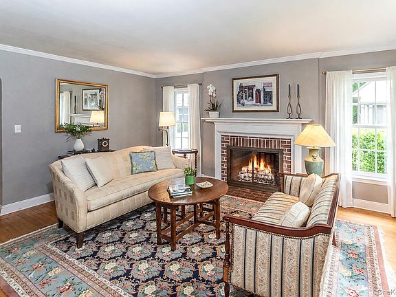 3rd image of 147 Ridgeway Street