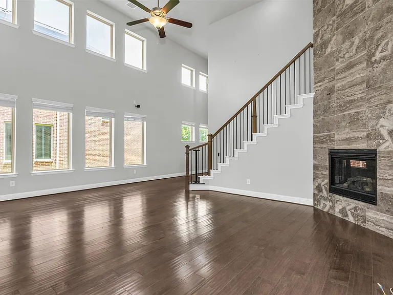 6333 Hall Rd #1 — Photo 35