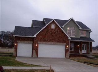 271 E 128th Pl, Crown Point, IN 46307