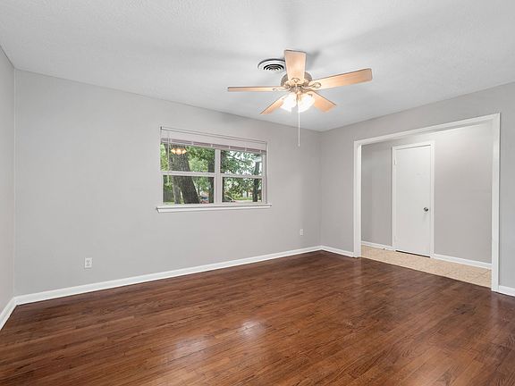 4th image of 1220 Westover St
