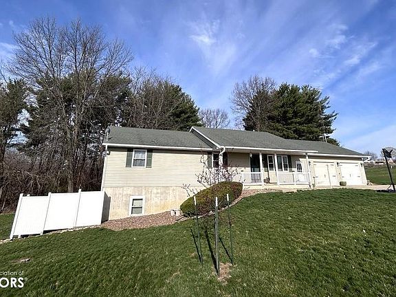 2nd image of 406 Parkview Dr