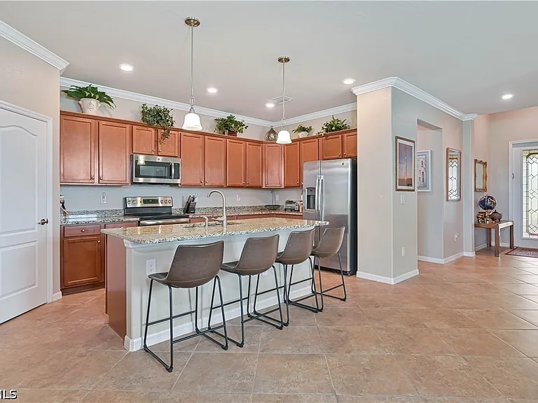 3153 Walnut Grove Ln — Photo 10